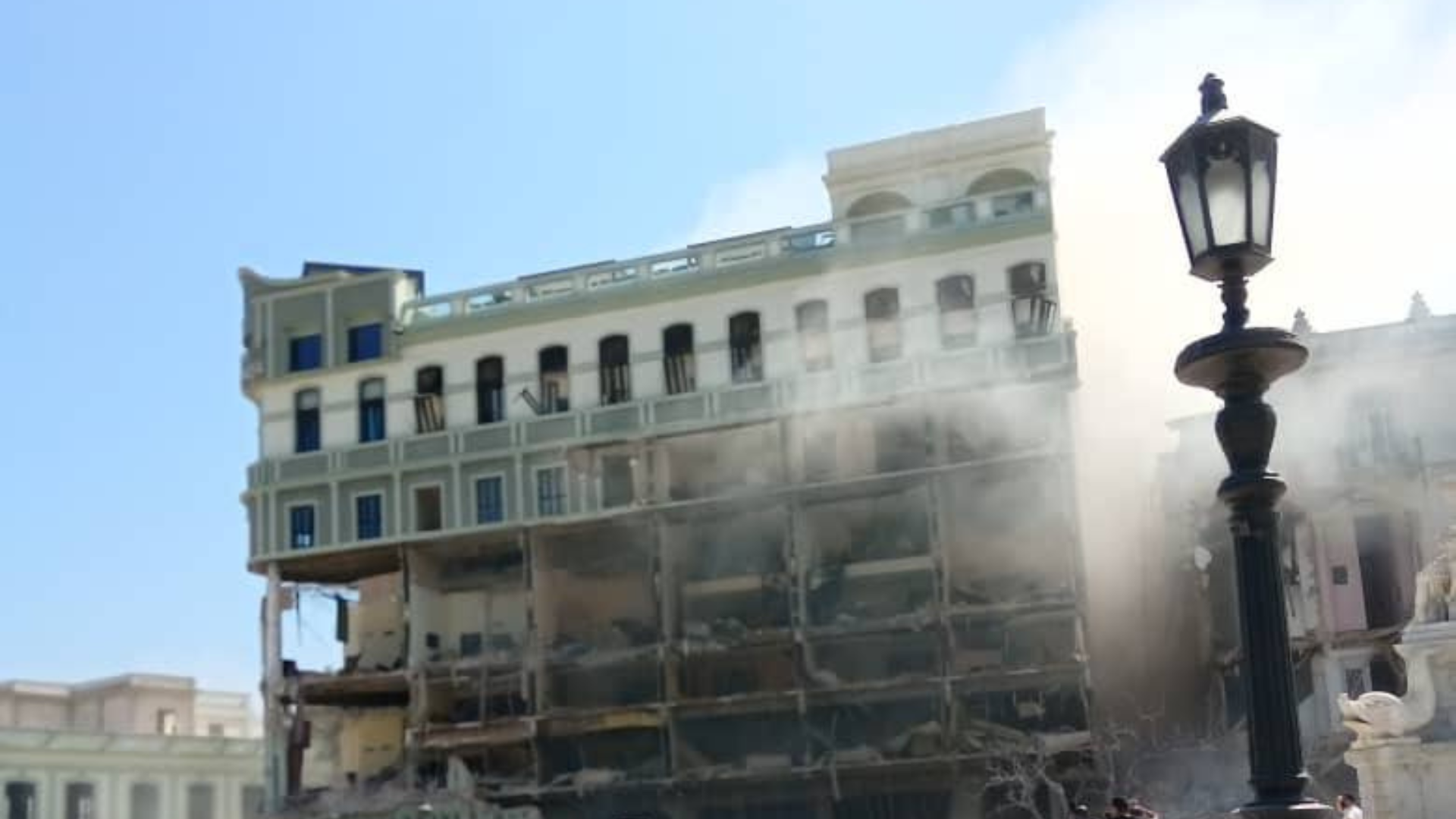 Gran explosión en el Saratoga