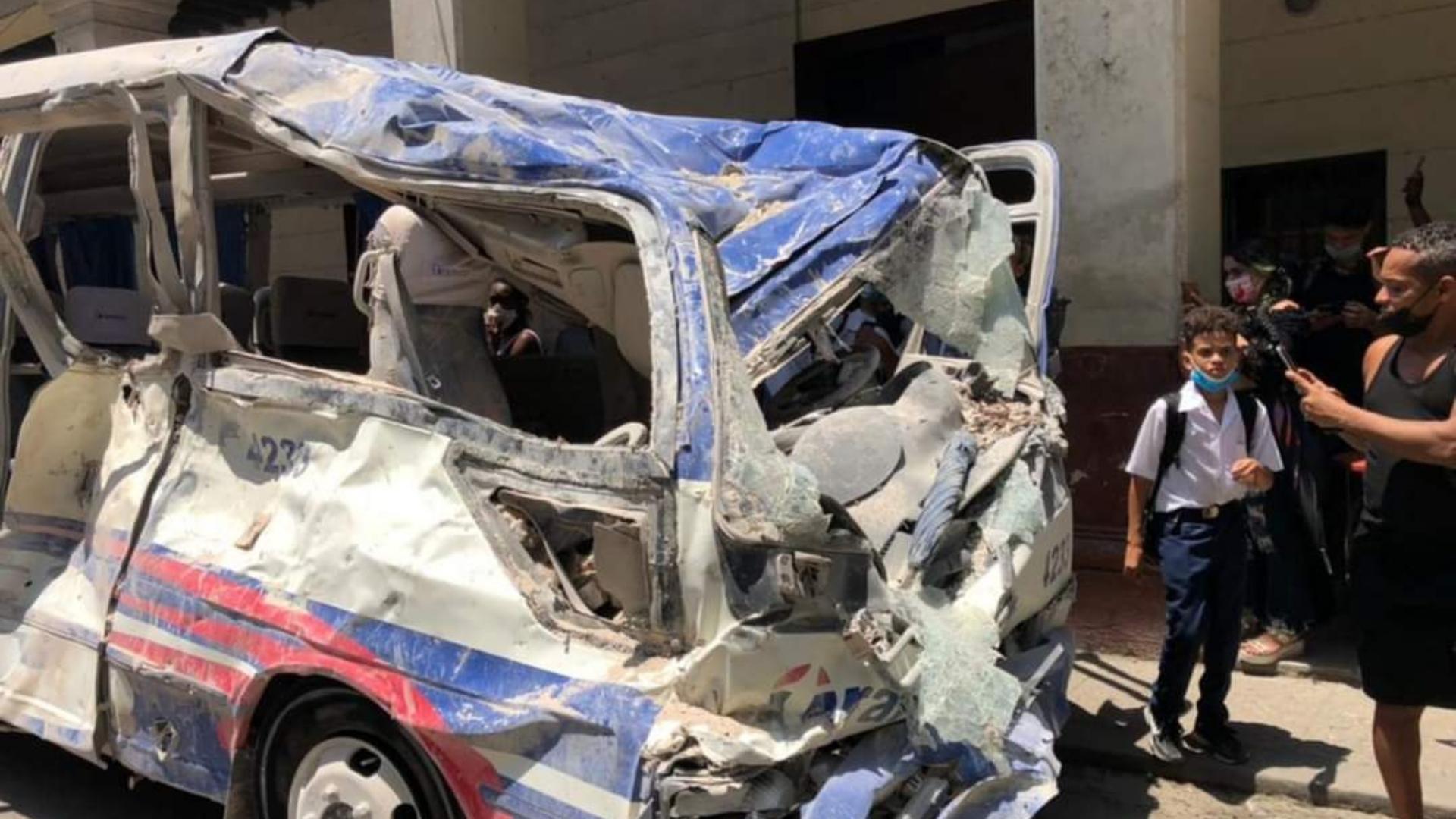 Sobrevive chofer de ómnibus en Hotel Saratoga. Foto: CubaNet