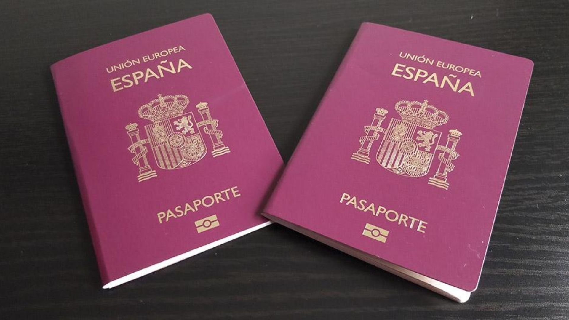 "Tratando siempre de atender mejor a nuestros usuarios, desde hoy pueden solicitar su primer pasaporte los ciudadanos inscritos hasta el 30 de abril de este año", indicó la sede diplomática en su Twitter