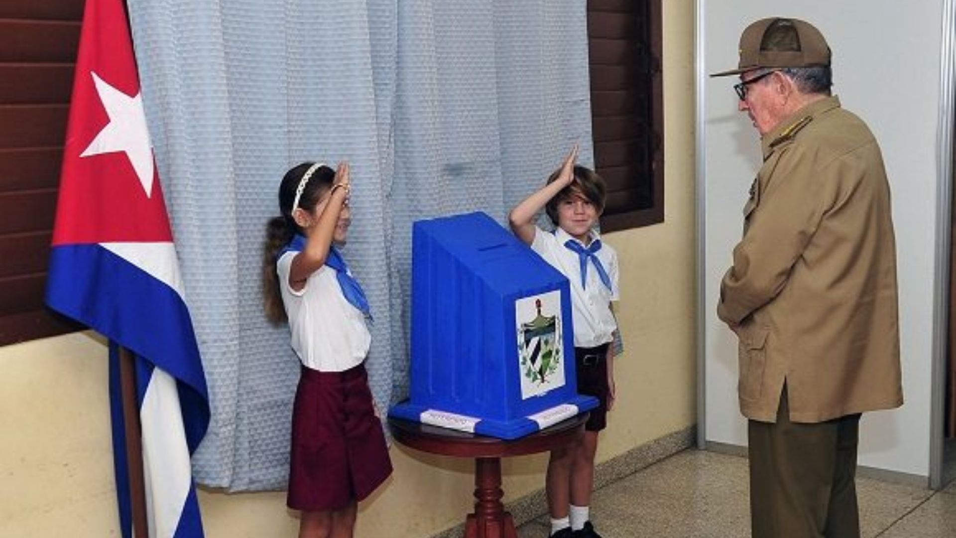 A favor del "sí" se contabilizaron 3 936 790 boletas, para un 66.87%; mientras que para el "no" se depositaron 1 950 090 boletas, para un 33.13%.