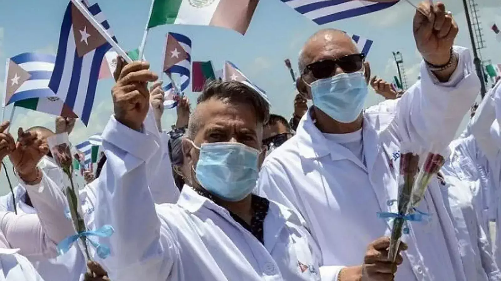 Cuban doctors on a mission in Mexico