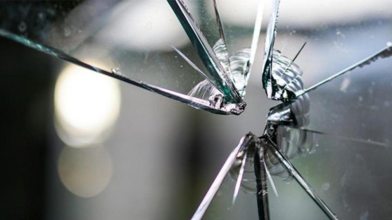 Madre envenena sus 4 niños e intenta suicidio con vidrio. Imagen de referencia: Pixabay