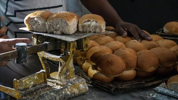 Pan que elaboran empresas estatales en Cuba. Foto: Cubadebate