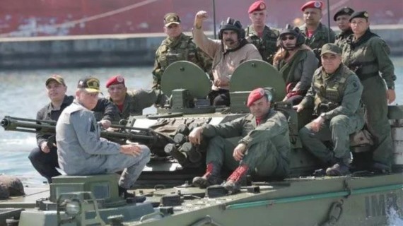 Critican que Maduro sea "garante" de diálogos