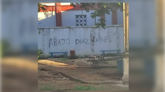 Aparece cartel “Abajo Diaz Canel”