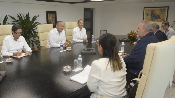 Régimen cubano interesado en nuevos negocios con hotelera Kempinski