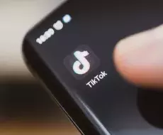 Florida busca mayor transparencia en  redes sociales de propiedad extranjera, como TikTok